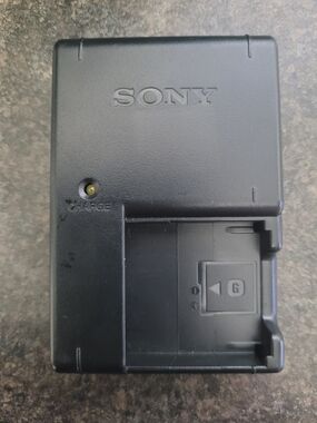 Sony Camera Battery Charger Model BC- CSGB